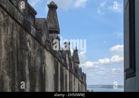 Cachoeira, Bahia, Brasile - 29 novembre 2014: Rovine del Convento di Santo Antônio do Paraguau. Situato a Cachoeira, nello stato brasiliano di Bahi Foto Stock