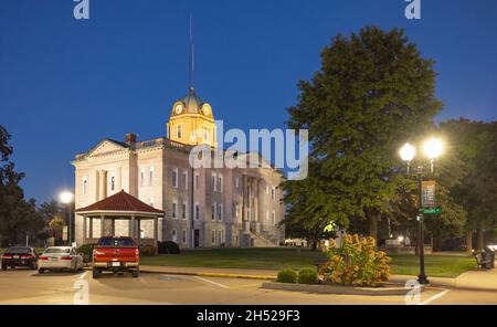 Jackson, Missouri, USA - 18 ottobre 2021: Lo storico tribunale della contea di Cape Girardeau Foto Stock