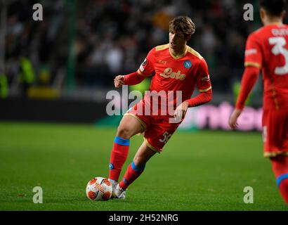 VARSAVIA, POLONIA - 04 NOVEMBRE 2021: UEFA Europa League Group Stage Game Legia Warszawa - SSC Napoli, Alessandro Zanoli (SSC Napoli) Foto Stock