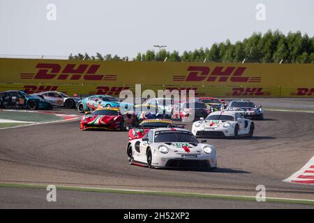 Bahrein. 6 novembre 2021. Inizio durante la 8 ore del Bahrain, 6° round del Campionato Mondiale di Endurance FIA 2021, FIA WEC, sul circuito Internazionale del Bahrain, dal 4 al 6 novembre 2021 a Sakhir, Bahrain - Foto Joao Filipe / DPPI Credit: DPPI Media/Alamy Live News Foto Stock