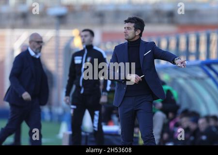 Como, Italia. 6 novembre 2021. Giacomo Gattuso (Como 1907) durante Como 1907 vs AC Perugia, Campionato Italiano di Calcio BKT a Como, Italia, Novembre 06 2021 Credit: Independent Photo Agency/Alamy Live News Foto Stock