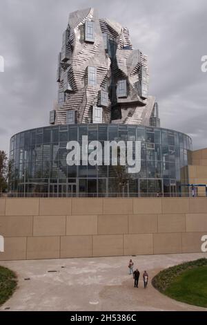 La torre Luma di Frank Gehry, Arles, Francia Foto Stock