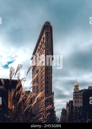 Il famoso edificio flatiron a New York City Foto Stock