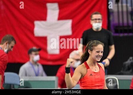 Praga, Repubblica Ceca. 6 novembre 2021. Daria Kasatkina di Russia celebra la vittoria dopo la partita finale della Billie Jean King Cup (ex Fed Cup) di tennis femminile contro Jil Teichmannin di Svizzera a Praga, Repubblica Ceca, 6 novembre 2021. Credit: Michal Kamaryt/CTK Photo/Alamy Live News Foto Stock