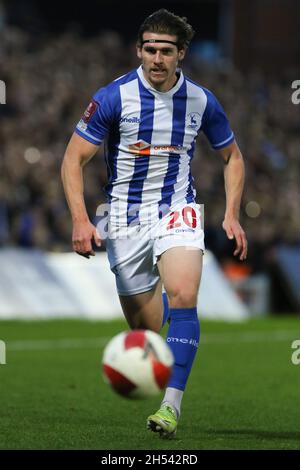 HARTLEPOOL, GBR. 6 NOVEMBRE Reagan Ogle di Hartlepool si è Unito in azione durante la partita di fa Cup tra Hartlepool United e Wycombe Wanderers a Victoria Park, Hartlepool sabato 6 novembre 2021. (Credit: Will Matthews | MI News) Credit: MI News & Sport /Alamy Live News Foto Stock