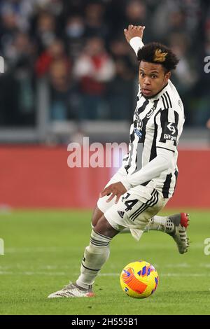 Torino, 6 novembre 2021. Weston McKennie della Juventus durante la serie A allo Stadio Allianz di Torino. Il credito d'immagine dovrebbe essere: Jonathan Moscrop / Sportimage Foto Stock