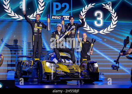 29 Van Eerd Frits (nld), Van der Garde Giedo (nld), Van Uitert Job (nld), Racing Team Nederland, Oreca 07 - Gibson, ritratto durante la cerimonia di premiazione del Campionato Mondiale di Endurance 2021, FIA WEC, sul circuito Internazionale del Bahrain, dal 4 al 6 novembre 2021 a Sakhir, Bahrain - Foto: Germain Hazard/DPPI/LiveMedia Foto Stock