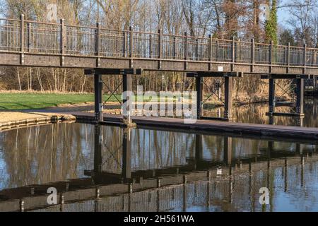 Ponte tipico nel Spreewald Foto Stock