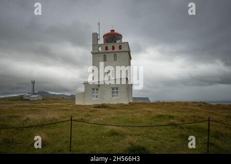 Vecchio faro nel sud dell'Islanda Foto Stock