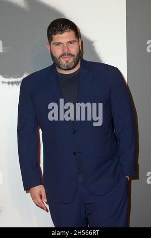 Roma, Italia. 6 novembre 2021. Salvatore Esposito assiste al tappeto rosso della VI edizione del Premio Virna Lisi all'Auditorium Parco della Musica. (Foto di Mario Cartelli/SOPA Images/Sipa USA) Credit: Sipa USA/Alamy Live News Foto Stock