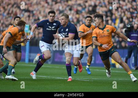 Edimburgo, Regno Unito. 7 Nov 2021. Duhan van der Merwe of Scotland durante la partita Autumn Nation Series al Murrayfield Stadium di Edimburgo. Il credito d'immagine dovrebbe leggere: Neil Hanna/Sportimage Credit: Sportimage/Alamy Live News Foto Stock