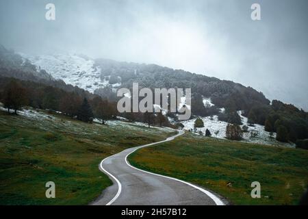 vista su montebaldo, vicino brescia, in italia Foto Stock