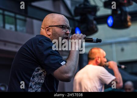 Lublino, Polonia - 21 maggio 2016: Kozienalia (annuale carnevale studentesco, chiamato anche juwenalia) - Lukasz Malpa Malkiewicz live in concerto rap Foto Stock