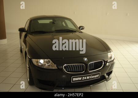 BMW Z4 (E89): Vista frontale, colore nero. Seconda generazione, prodotta dal 2009 al 2016. São Paulo - Brasile Foto Stock