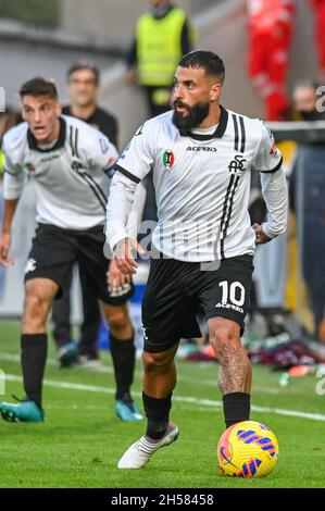 La Spezia, Italia. 6 novembre 2021. Daniele Verde (Spezia) durante Spezia Calcio vs Torino FC, Serie italiana di calcio A Match a la Spezia, Italia, Novembre 06 2021 Credit: Agenzia indipendente di Foto/Alamy Live News Foto Stock