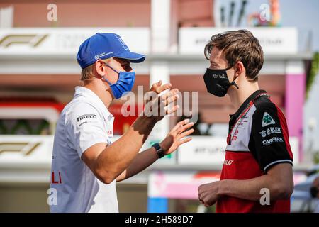 47 Mick Schumacher (GER, Haas F1 Team), 98 Callum Ilott (GBR, Alfa Romeo Racing ORLEN), Gran Premio di F1 del Messico all'Autodromo Hermanos Rodriguez il 4 novembre 2021 a Città del Messico, Messico. (Foto di HOCH ZWei) Foto Stock