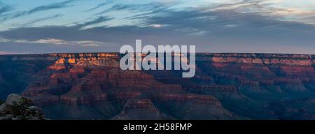 Tramonto sul famoso Grand Canyon in Arizona, USA Foto Stock