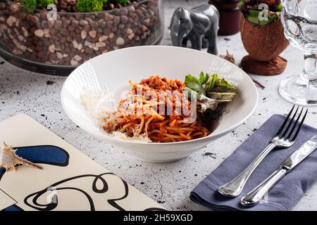 Gourmet spaghetti bolognese classico italiano Foto Stock