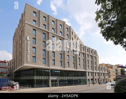 Nuovo edificio di alloggi per studenti presso Student Castle, Lewes Road, Moulescombe, Brighton. Foto Stock