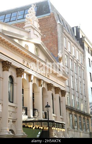 Il London Palladium Theatre di Argyll Street, Londra, Regno Unito Foto Stock