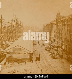 Foto d'epoca circa 1889 George's dock a Liverpool Inghilterra, che mostra la banchina e le navi a vela Foto Stock