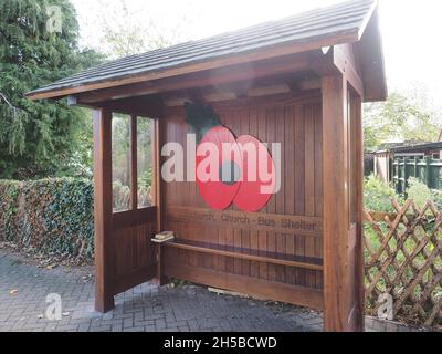 Upchurch, Kent, Regno Unito. 8 Nov 2021. Preparazione del ricordo visto in Upchurch, Kent. Credit: James Bell/Alamy Live News Foto Stock