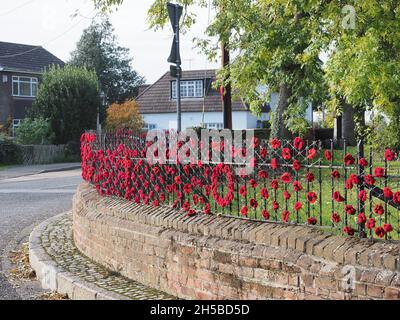 Upchurch, Kent, Regno Unito. 8 Nov 2021. Preparazione del ricordo visto in Upchurch, Kent. Credit: James Bell/Alamy Live News Foto Stock