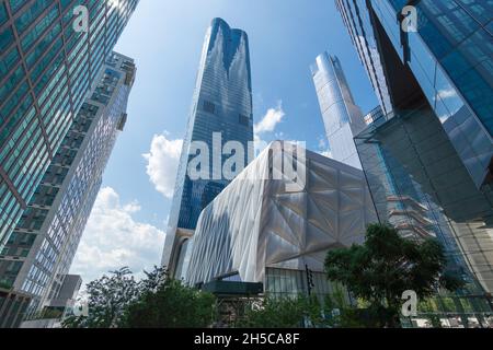 Edifici nel lato ovest di Manhattan. Hudson Yards, la nave, The Shed, da High Line a Chelsea Foto Stock