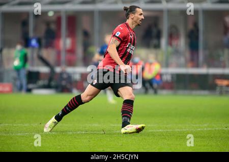 Milano, 07 novembre 2021 Zlatan Ibrahimovic (AC Milan) durante la partita di calcio del 7 novembre tra AC Milan e FC Internazionale, Foto Stock