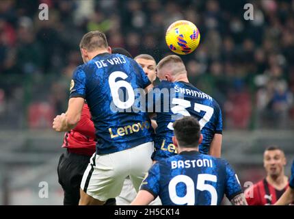 Milano, 07 novembre 2021 Stefan De Vrij (FC Internazionale) durante la Serie Italiana Una partita di calcio tra AC Milan e FC Internazionale su Novemb Foto Stock