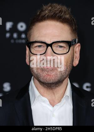 Los Angeles, Stati Uniti. 8 novembre 2021. LOS ANGELES, CALIFORNIA, USA - 08 NOVEMBRE: L'attore Kenneth Branagh arriva al Los Angeles Premiere of Focus Features' 'Belfast' tenuto presso l'Academy Museum of Motion Pictures l'8 novembre 2021 a Los Angeles, California, Stati Uniti. (Foto di Xavier Collin/Image Press Agency) Credit: Image Press Agency/Alamy Live News Foto Stock