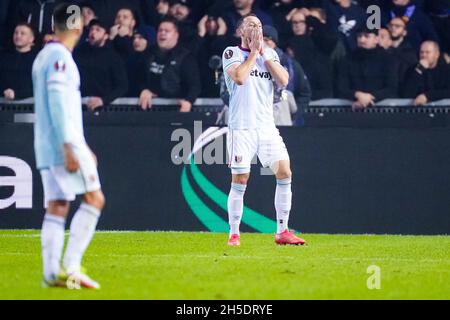 GENK, BELGIO - 4 NOVEMBRE: Vladimir Coufal of West Ham United reagisce durante il gruppo H - UEFA Europa League partita tra KRC Genk e West Ham United alla Cegeka Arena il 4 novembre 2021 a Genk, Belgio (Foto di Joris Verwijst/Orange Pictures) Foto Stock