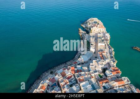 Veduta aerea della città di Vieste, parco nazionale del gargano, italia Foto Stock