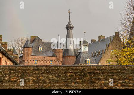 Il Castello di Doorwerth ospita tre musei. Doorwerth, Paesi Bassi Foto Stock