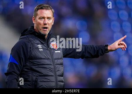 GENK, BELGIO - 4 NOVEMBRE: Il primo Team Coach Kevin Nolan del West Ham United si presenta durante il Gruppo H - UEFA Europa League partita tra KRC Genk e West Ham United alla Cegeka Arena il 4 novembre 2021 a Genk, Belgio (Foto di Joris Verwijst/Orange Pictures) Foto Stock