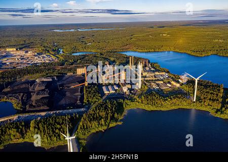 Windräder aus der Luft | Luftbilder von Windrädern in Finnland | turbina eolica dall'alto Foto Stock
