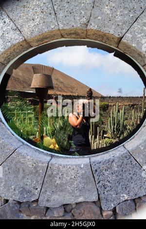 Spiegelung im Kaktusgarten in Guatiza Foto Stock