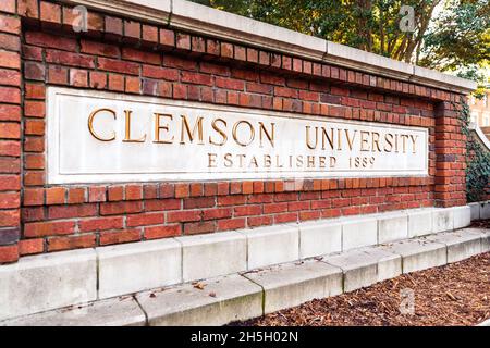 Clemson, SC - 17 settembre 2021: Clemson University Sign Foto Stock