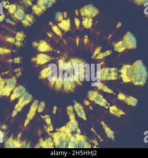 Tessuto a spirale in oro. Design della maglia della cravatta. Sfondo circolare. Swirl carta vecchia in teal. Effetto Scorpion Tail Art. Astratto a spirale blu. Maglia Tie Die ci Foto Stock