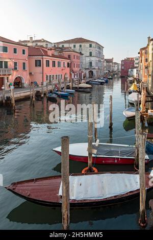 Canale Vena, Chioggia visto da Ponte di Vigo, Venezia, Italia Foto Stock