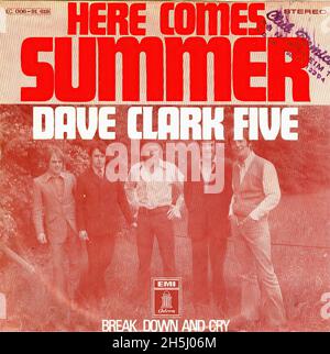 Copertina singola vintage - Dave Clark Five, The - Here Comes Summer - D - 1970 Foto Stock