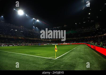 Milano, Italia. 7 Nov 2021. Italia, Milano, 7 nov 2021 2021: Vista panoramica dello stadio San Siro durante la partita di calcio AC MILAN vs FC INTER, Serie A 2021-2022 day12, Stadio San Siro (Credit Image: © Fabrizio Andrea Bertani/Pacific Press via ZUMA Press Wire) Foto Stock