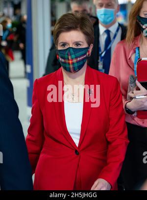 Glasgow, Scozia, Regno Unito. 10 novembre 2021. Giorno 11 del vertice sul clima e primo Ministro della Scozia Nicola Sturgeon partecipa alle riunioni .Iain Masterton/Alamy Live News. Foto Stock