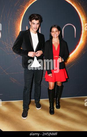 10 novembre 2021: TAL HYMANS (R) partecipazione alla Sydney Premiere of 'Dune' all'evento Cinemas George Street il 10 novembre 2021 a Sydney, NSW Australia (Credit Image: © Christopher Khoury/Australian Press Agency via ZUMA Wire) Foto Stock