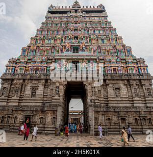 Complesso del tempio di Chidambaram, dedicato alla divinità indù Lord Shiva a Chidambaram, Tamil Nadu, India; Chidambaram, Tamil Nadu, India Foto Stock
