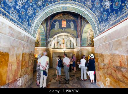 Ravenna, provincia di Ravenna, Italia. Interno del mausoleo del V secolo, Mausoleo di Galla Placidia. I monumenti paleocristiani di Ravenna sono a Foto Stock