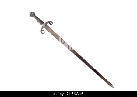 Antica spada spagnola di epoca medievale isolata su sfondo bianco Foto Stock
