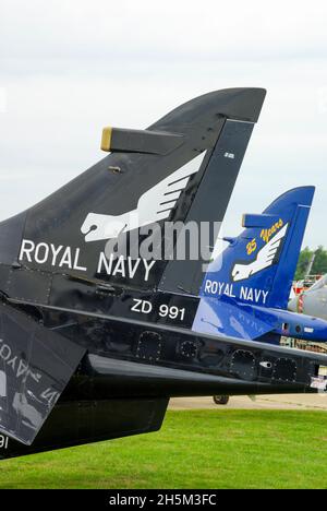 British Aerospace Sea Harrier FA2 Jets, ex Royal Navy 899 Naval Air Squadron con flash Fist fin inviato. Con Everett Aero a Bentwaters Foto Stock