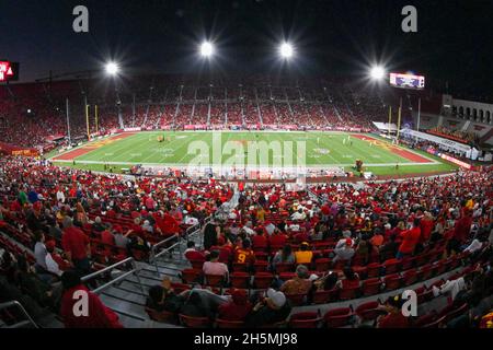 Panoramica generale del Los Angeles Memorial Coliseum durante una partita di football NCAA tra i Trojan della California meridionale e gli Utah Utes, Satu Foto Stock