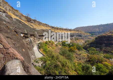 Le pitture e le sculture considerate capolavori dell'arte religiosa buddista le grotte buddiste di Ajanta sono circa 30 ca buddista tagliate nella roccia Foto Stock